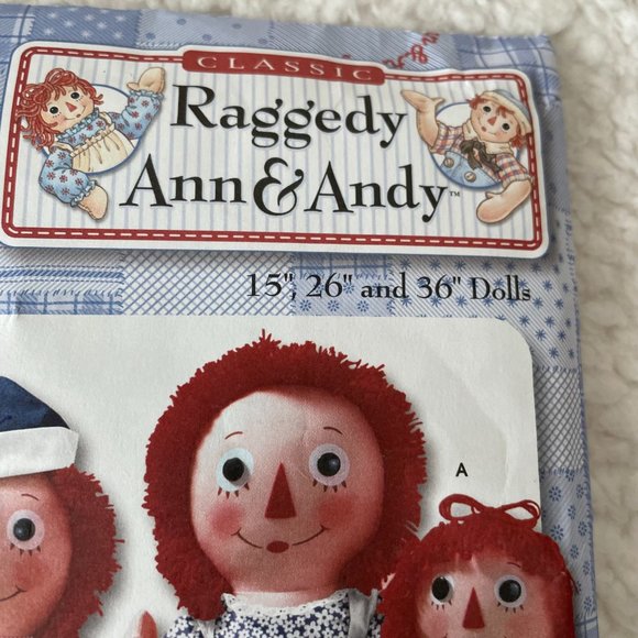 Classic Raggedy Ann & Andy 9447 Dolls Sewing Pattern (15", 26, 36" dolls) - Picture 2 of 3